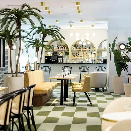 Casino Des Palmiers Hotel